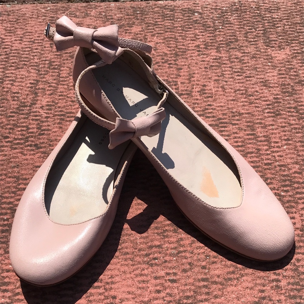 Marc by Marc Jacobs PINK BOWTIE FLATS!
